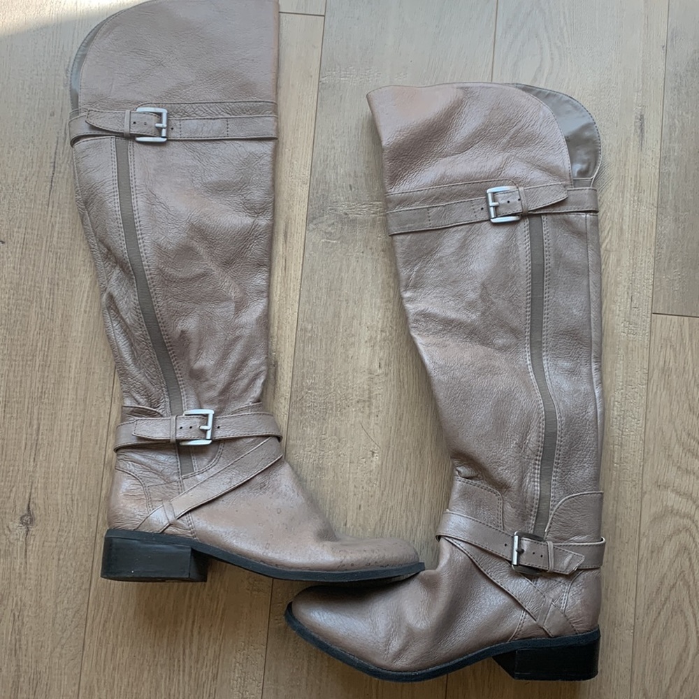 Over knee boot